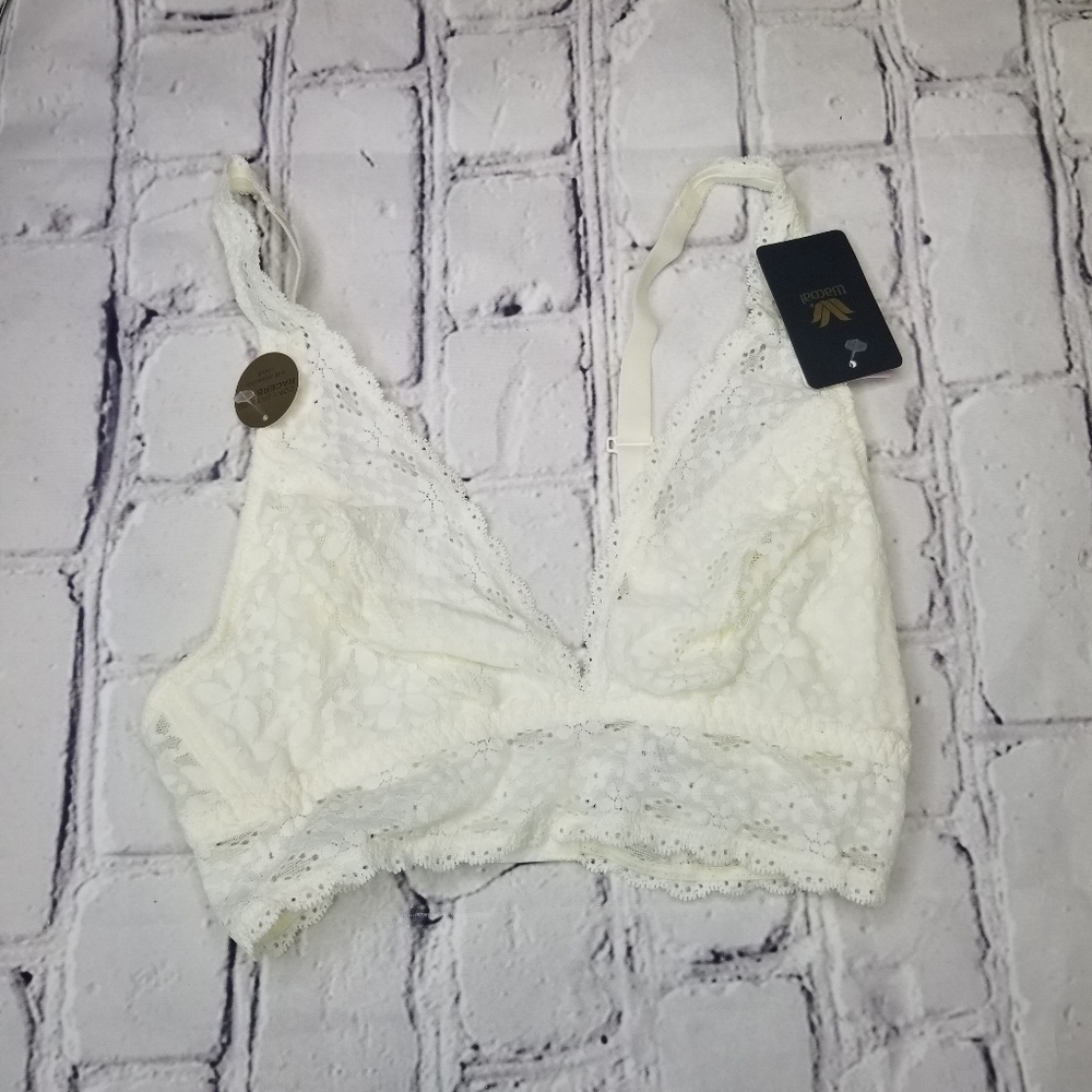 Wacoal ivory halo lace bralette new